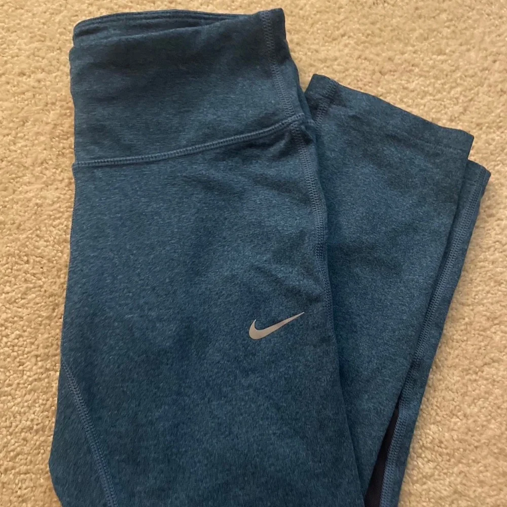 ๐NIKE BLUE LEGGINGS SIZE XS - Picture 1 of 5